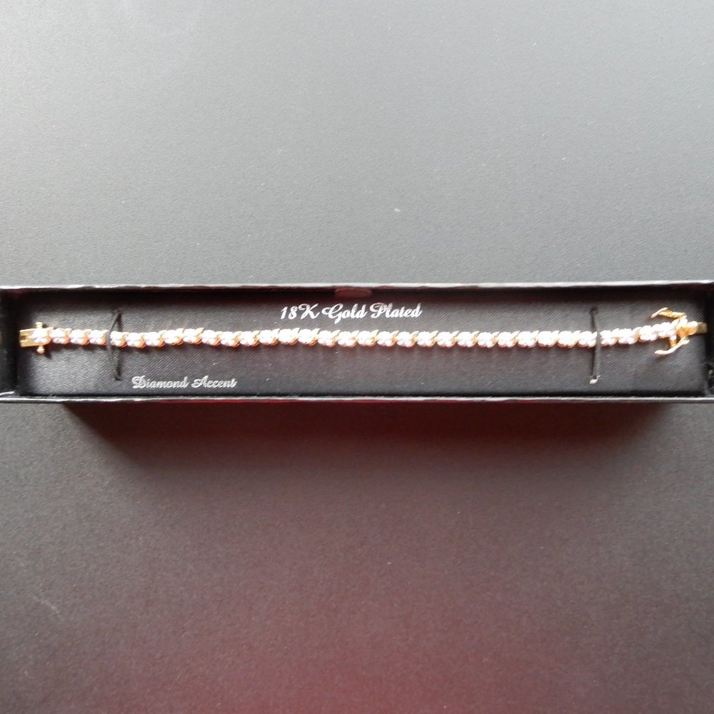 18K Gold Plated Tennis Bracelet with Cubic Zirconia (White)